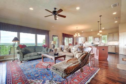 Hill Country Villa