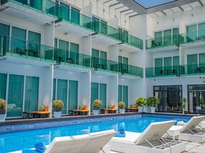 Hotel Kc Beach Resort & Pool Villas