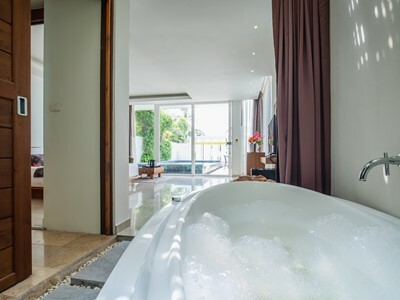 Hotel Kc Beach Resort & Pool Villas