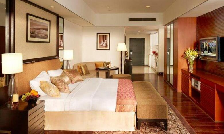 Hotel Somerset Greenways