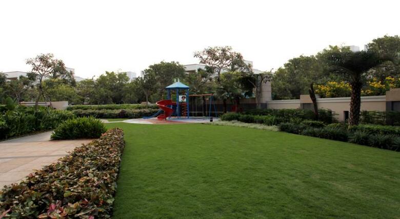 Hotel Somerset Greenways