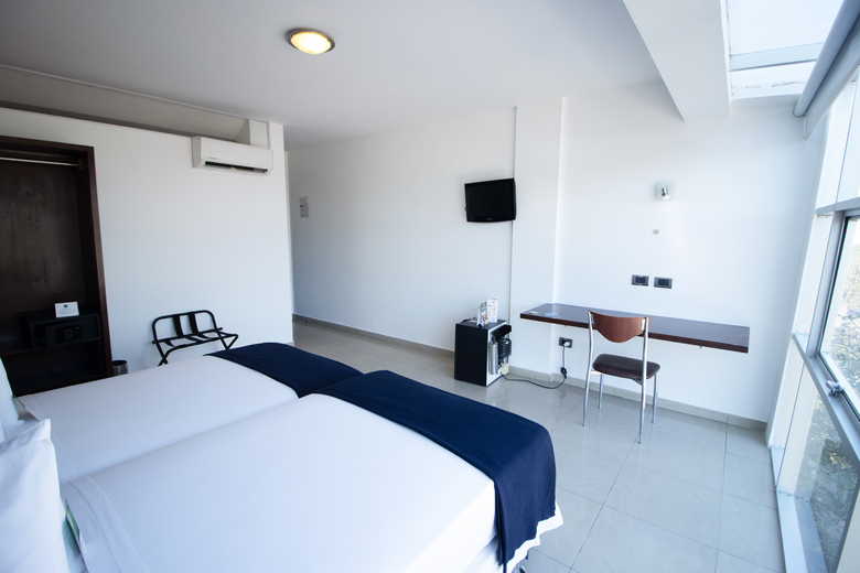 Hotel Lp Santa Cruz