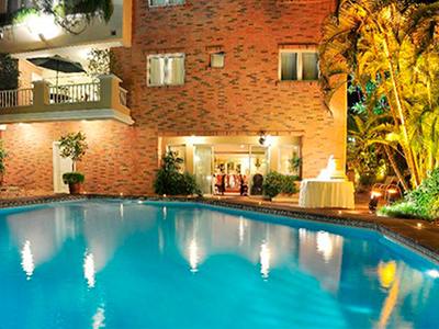 Villa Morra Suites Hotel