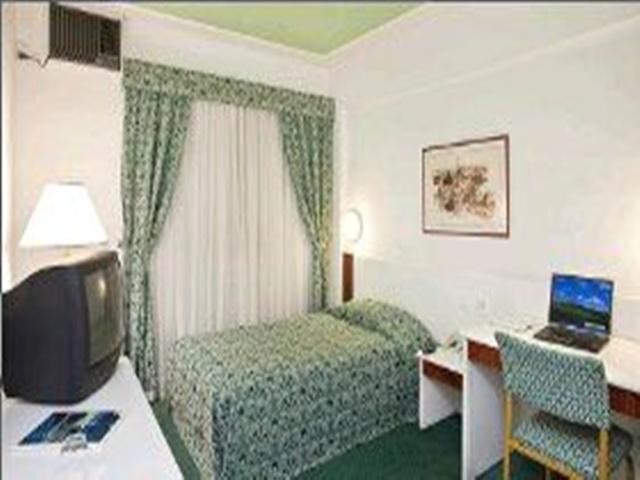 Hotel Boulevard Plaza