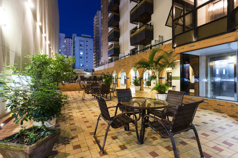 Hm Plaza Hotel