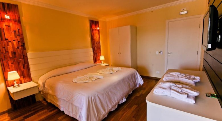 Chris Park Hotel