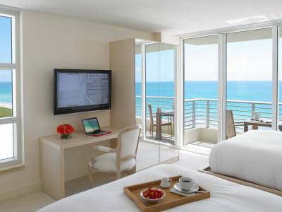 Grand Beach Hotel
