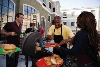 Hotel Staybridge Suites Rochester University