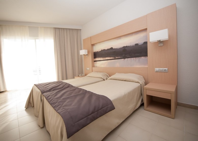 Hotel Eix Lagotel