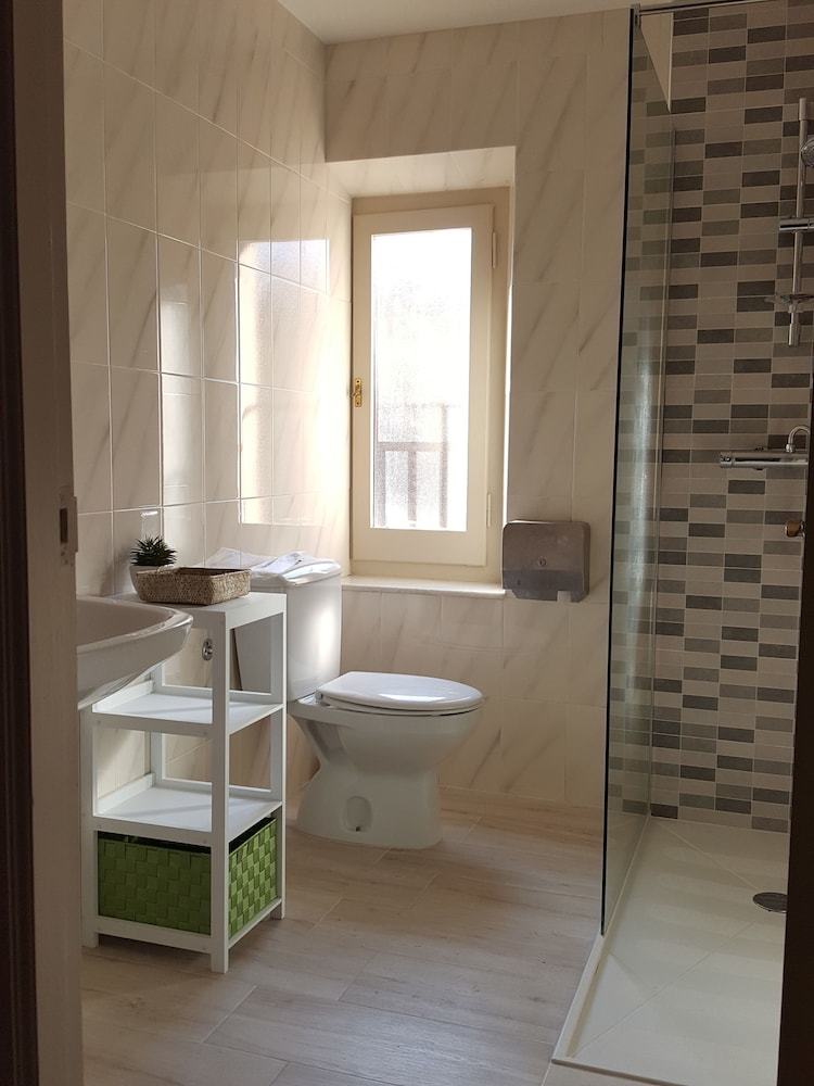 Hostal Fonda Mitj�