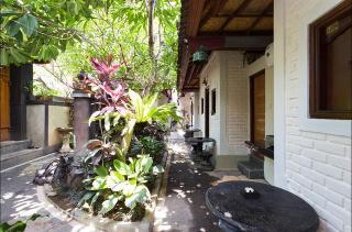 Residencia Dana Guesthouse Bali
