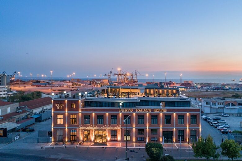 Porto Palace Hotel