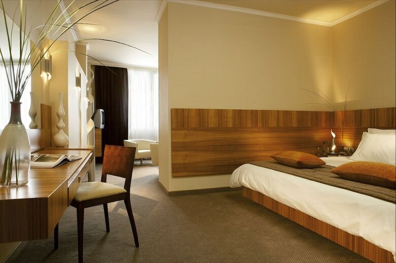 Porto Palace Hotel