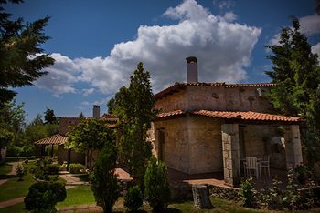 Petrino Suites Hotel