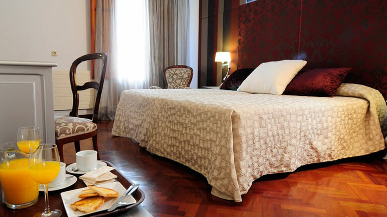 Hotel II Virrey