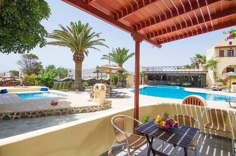 Smaragdi Hotel