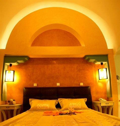 Smaragdi Hotel