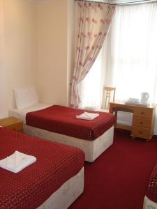 Bed & Breakfast Royal Guest House 2