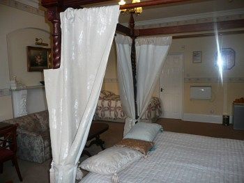 Lismore Hotel