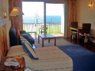 Hotel Albatroz Beach & Yacht Club