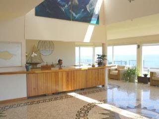 Hotel Albatroz Beach & Yacht Club