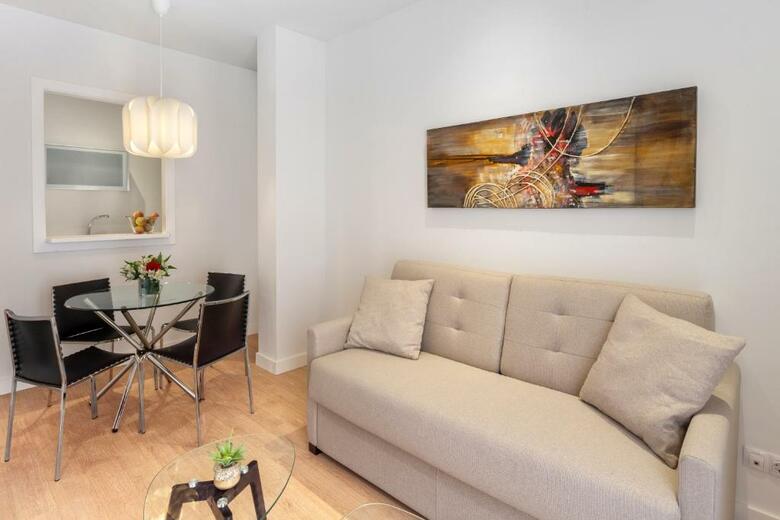 Apartamentos Metr�polis Sevilla