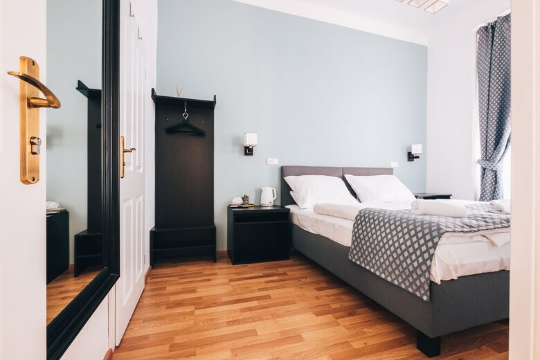 Pension Corto Old Town
