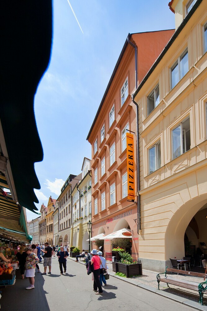 Pension Corto Old Town