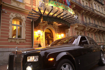 Hotel Carlsbad Plaza