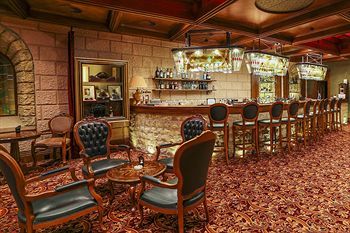 Hotel Carlsbad Plaza