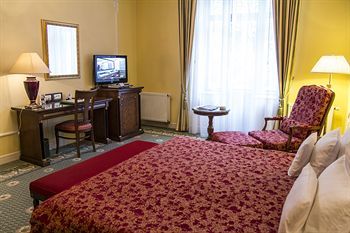 Hotel Carlsbad Plaza