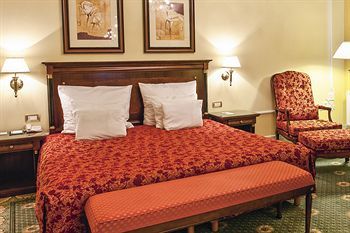 Hotel Carlsbad Plaza