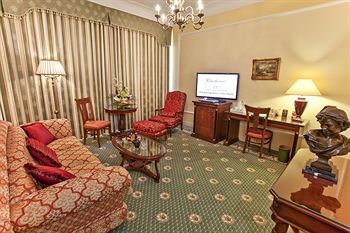 Hotel Carlsbad Plaza