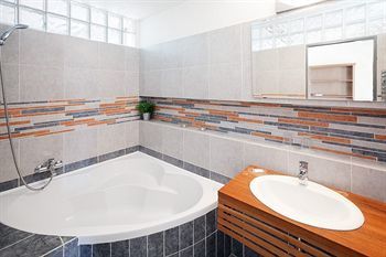 Pension Pytloun Travel Hotel