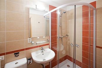 Pension Pytloun Travel Hotel