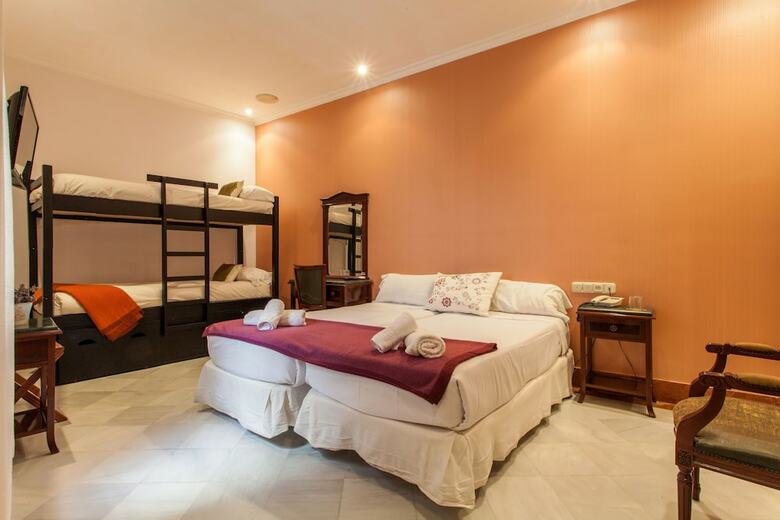 Hotel Baco