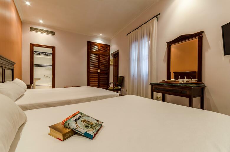Hotel Baco