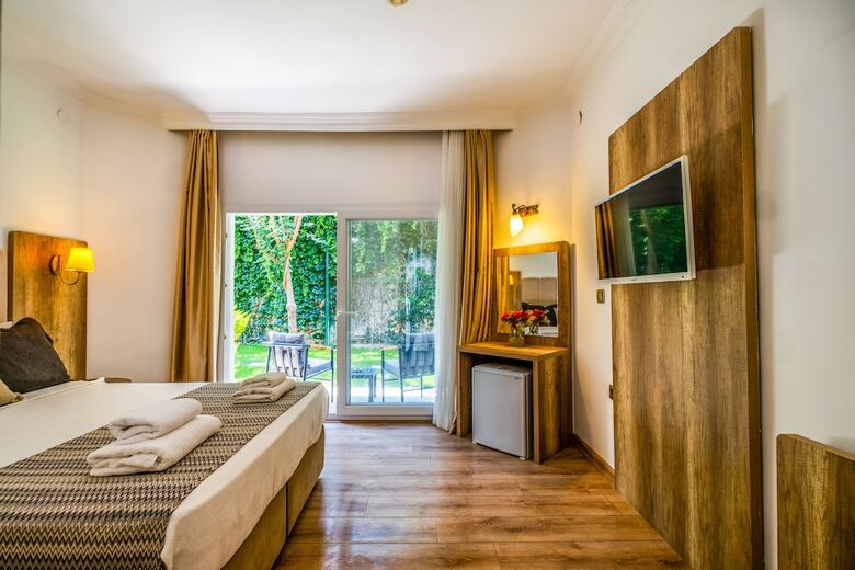 Red Lion Hotel