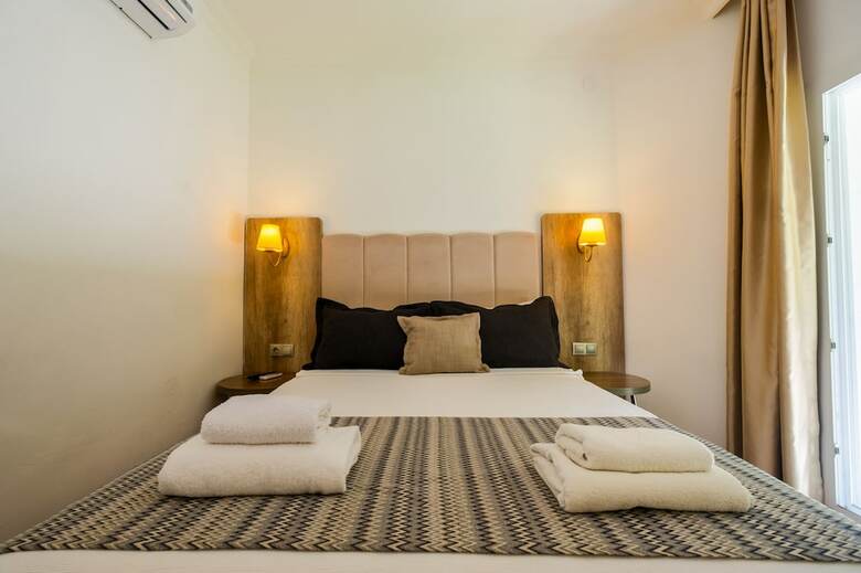 Red Lion Hotel