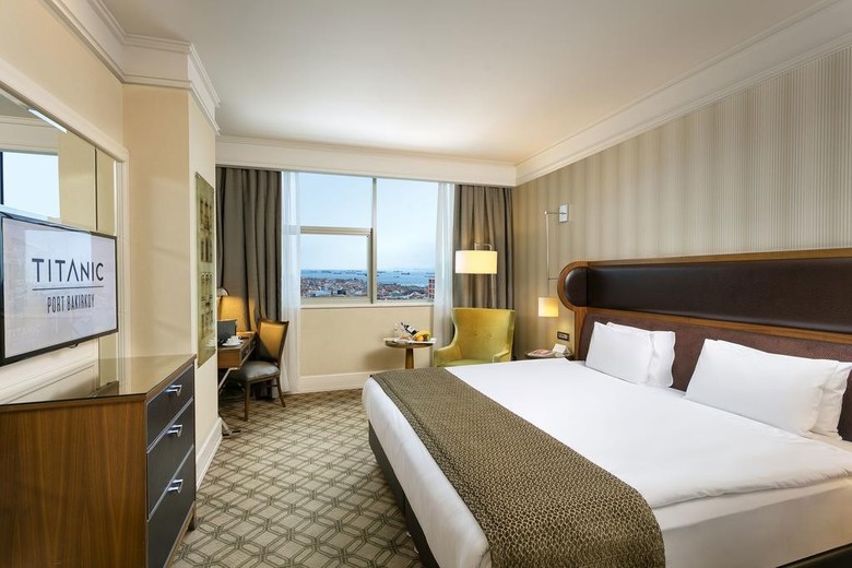 Hotel Titanic Port Bakirkoy