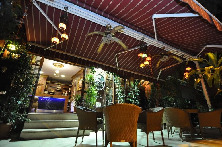 Apex Hotel