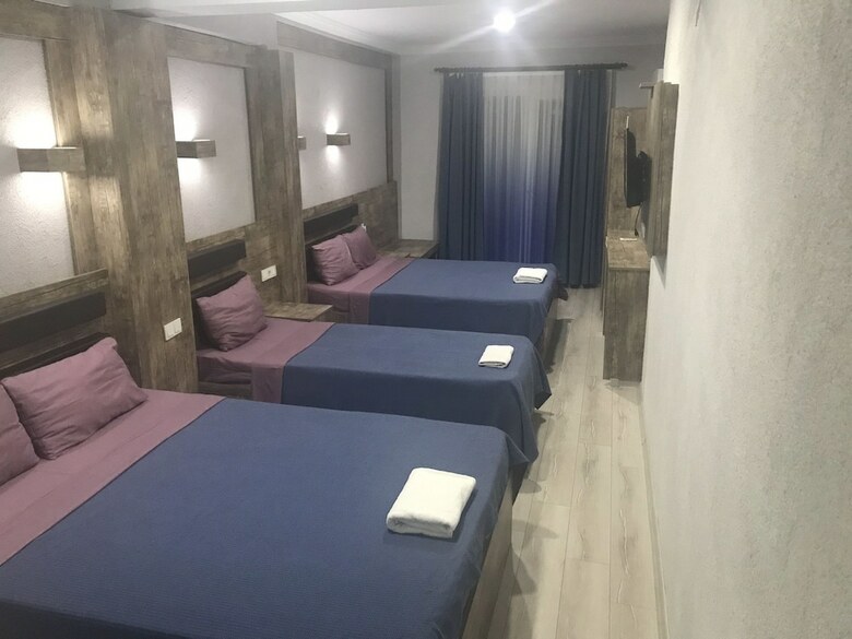 Ast Hotel