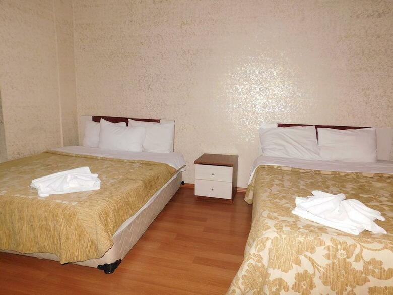 Ast Hotel