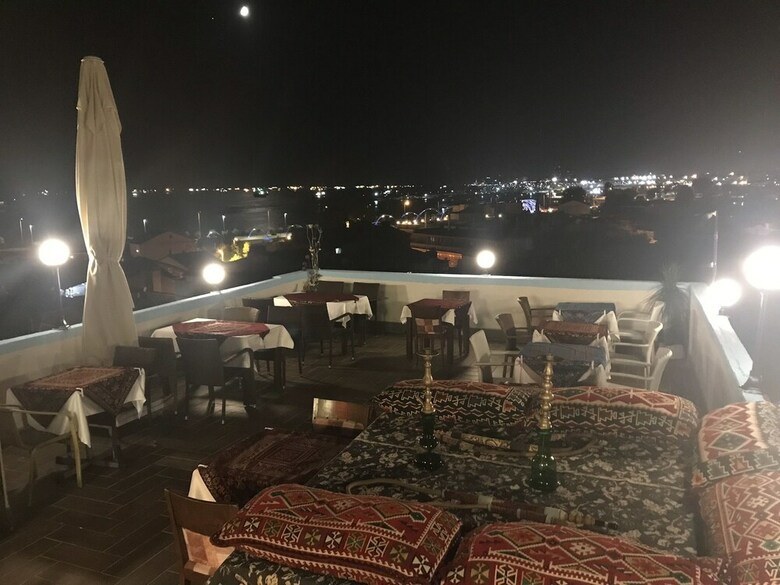Ast Hotel