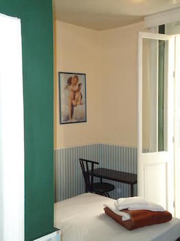 Bed & Breakfast Hostel Zorbas