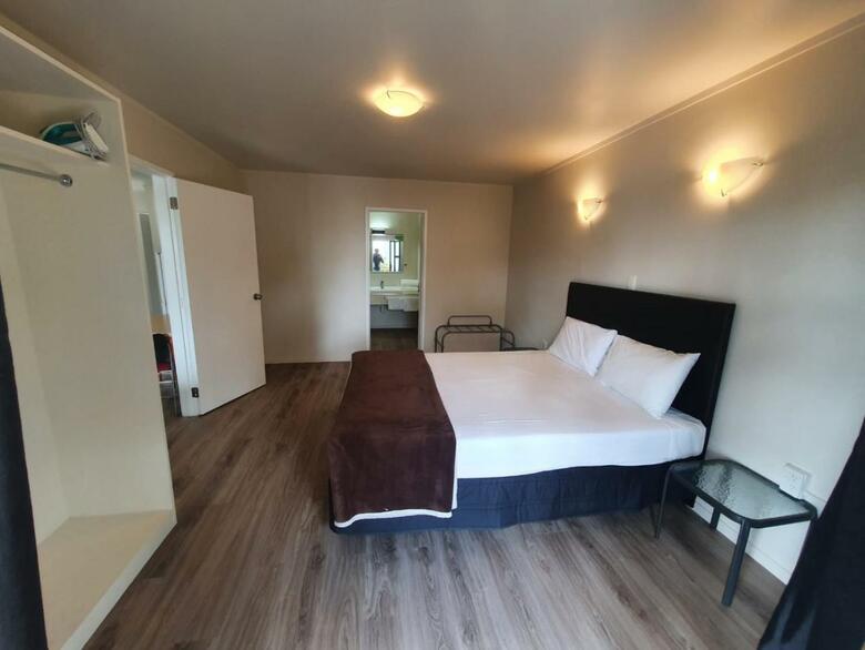 Hotel Ascot Epsom Motel