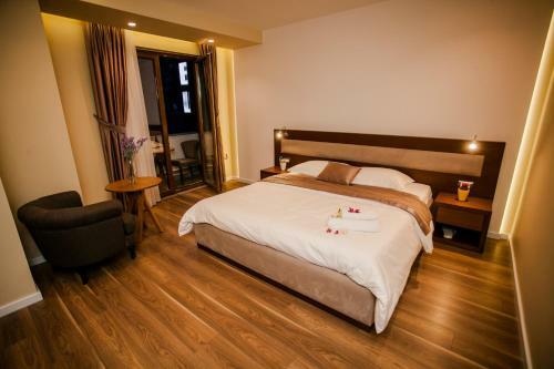Hotel Center