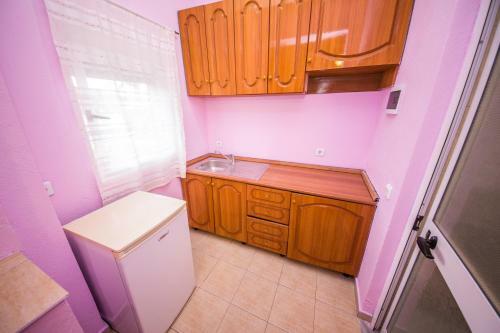 Hostal Villa Blue Drymades