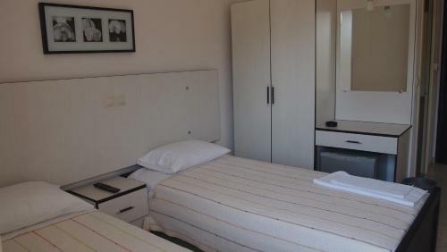 Rondos Hotel