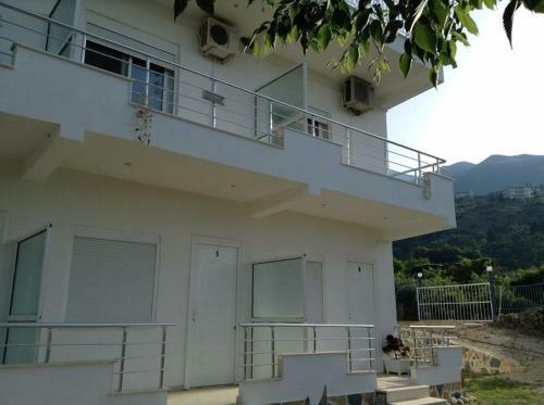 Hostal Guest House Plazhi Dhermi